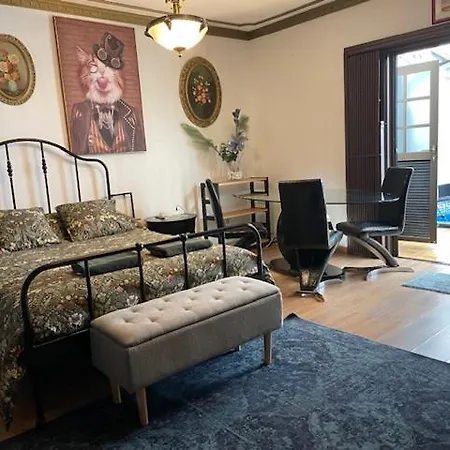 فيلة Versalles *